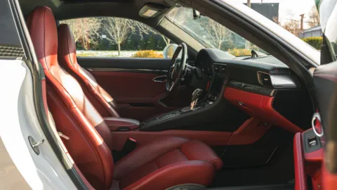 More photos of 2018 Porsche 911 Turbo S at Toronto Luxe Motors Mississauga, ON