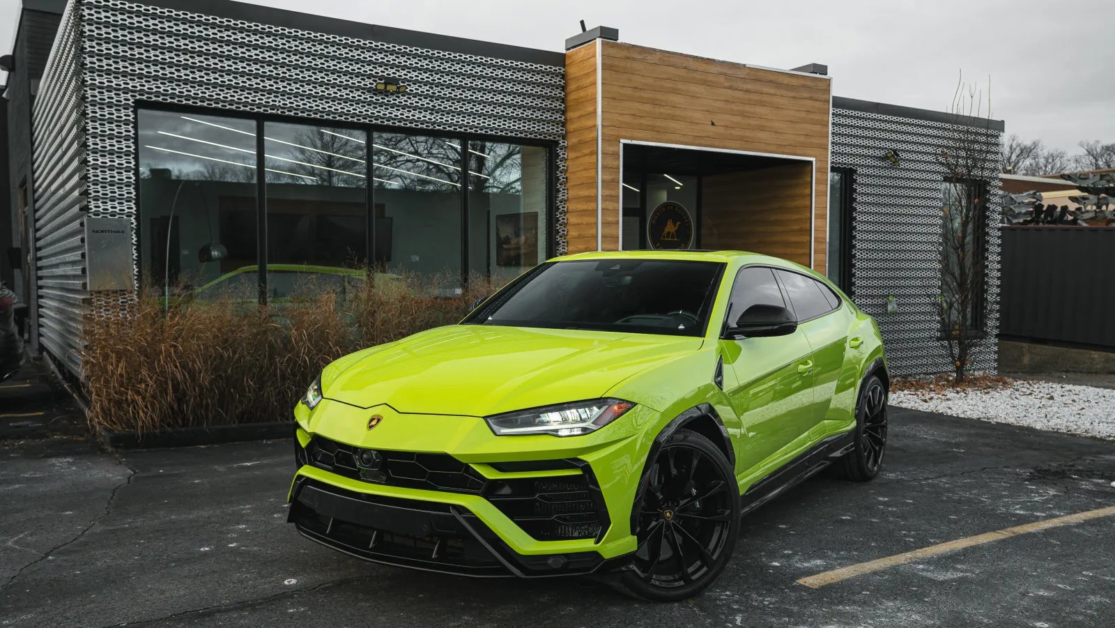 Green 2022 Lamborghini Urus for sale in Milton, ON
