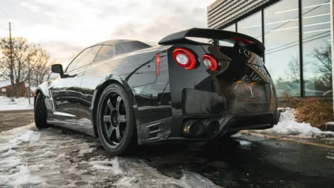 More photos of 2015 Nissan GTR at Toronto Luxe Motors Mississauga, ON
