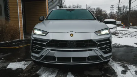 Photos of 2021 Lamborghini Urus for sale in Milton, ON at Toronto Luxe Motors Mississauga