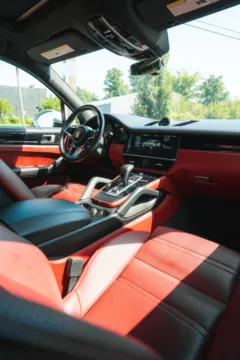 Another view of 2019 Porsche Cayenne for sale in Mississauga, ON at Toronto Luxe Motors Mississauga
