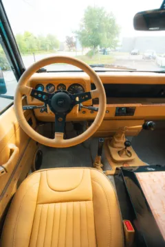 More photos of 2001 Land Rover Defender 110 at Toronto Luxe Motors Mississauga, ON