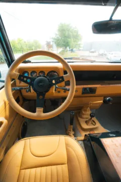 More photos of 2001 Land Rover Defender 110 at Toronto Luxe Motors Mississauga, ON
