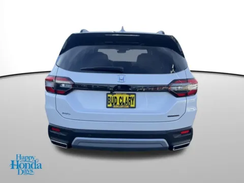 More photos of 2025 Honda Pilot Touring+ at Honda of Moses Lake, WA