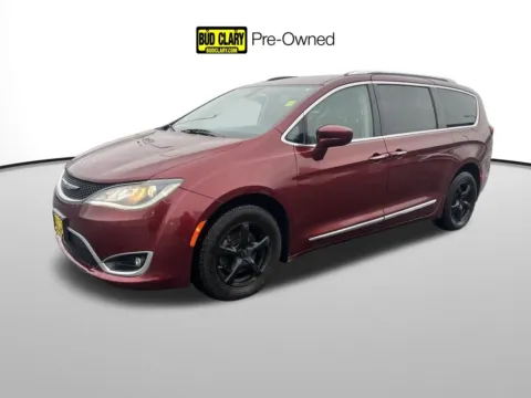 Red 2017 Chrysler Pacifica Touring L Plus for sale in Moses Lake, WA