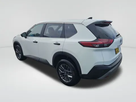 More photos of 2023 Nissan Rogue S at Bud Clary Honda of Moses Lake, WA