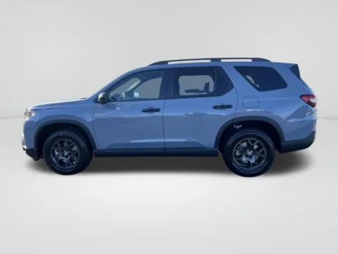 Photos of 2026 Honda Pilot TrailSport for sale in Moses Lake, WA at Bud Clary Honda of Moses Lake
