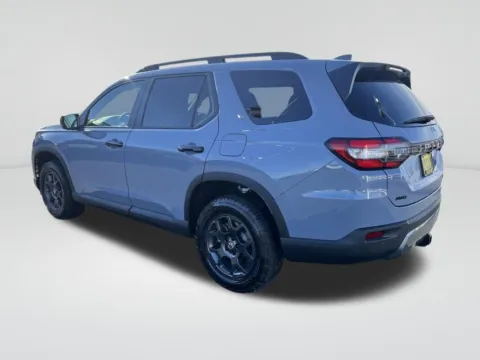 Another view of 2026 Honda Pilot TrailSport for sale in Moses Lake, WA at Bud Clary Honda of Moses Lake