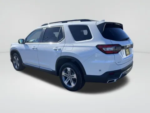 Another view of 2026 Honda Pilot EX-L for sale in Moses Lake, WA at Bud Clary Honda of Moses Lake