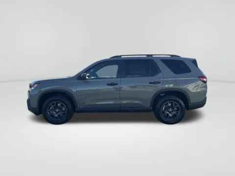 Photos of 2026 Honda Pilot TrailSport for sale in Moses Lake, WA at Bud Clary Honda of Moses Lake