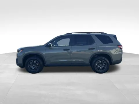 Photos of 2026 Honda Pilot TrailSport for sale in Moses Lake, WA at Bud Clary Honda of Moses Lake