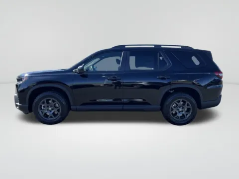 Photos of 2026 Honda Pilot TrailSport for sale in Moses Lake, WA at Bud Clary Honda of Moses Lake