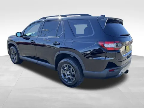 Another view of 2026 Honda Pilot TrailSport for sale in Moses Lake, WA at Bud Clary Honda of Moses Lake