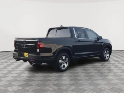 More photos of 2025 Honda Ridgeline RTL at Honda of Moses Lake, WA
