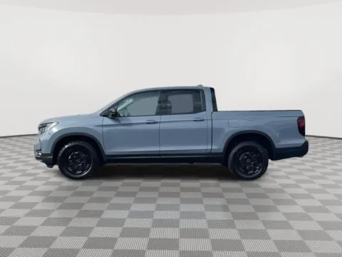 Photos of 2025 Honda Ridgeline Sport+ for sale in Moses Lake, WA at Honda of Moses Lake