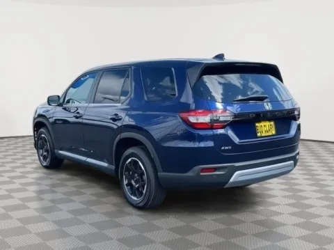 Another view of 2025 Honda Pilot EX-L for sale in Moses Lake, WA at Honda of Moses Lake