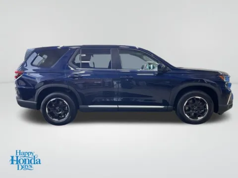 Photos of 2025 Honda Pilot EX-L for sale in Moses Lake, WA at Honda of Moses Lake