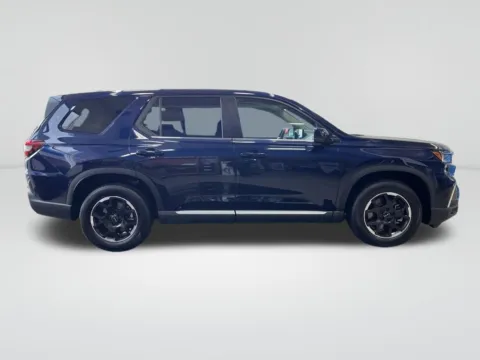 More photos of 2025 Honda Pilot EX-L at Honda of Moses Lake, WA