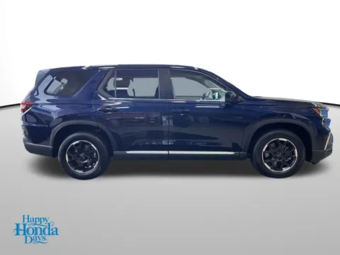 Photos of 2025 Honda Pilot EX-L for sale in Moses Lake, WA at Honda of Moses Lake