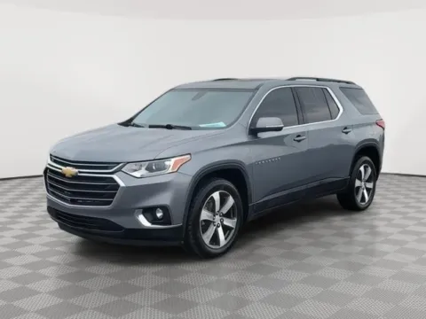 Gray 2021 Chevrolet Traverse LT Leather for sale in Moses Lake, WA