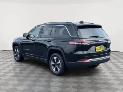 Another view of 2023 Jeep Grand Cherokee 4xe for sale in Moses Lake, WA at Honda of Moses Lake
