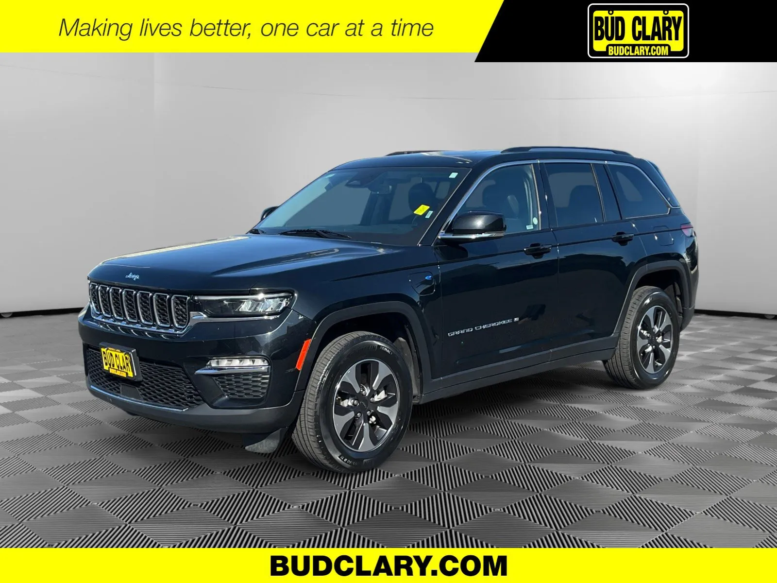 Black 2023 Jeep Grand Cherokee 4xe for sale in Moses Lake, WA