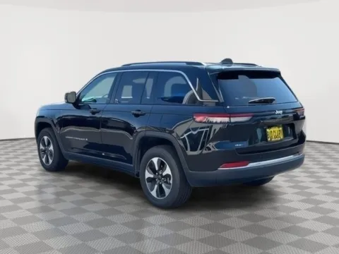 Another view of 2023 Jeep Grand Cherokee 4xe for sale in Moses Lake, WA at Honda of Moses Lake