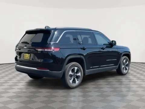 More photos of 2023 Jeep Grand Cherokee 4xe at Honda of Moses Lake, WA