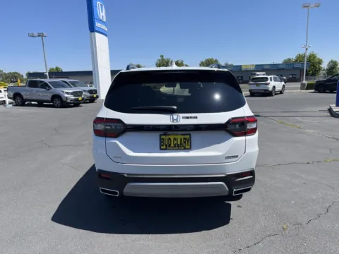 More photos of 2025 Honda Pilot Touring at Honda of Moses Lake, WA