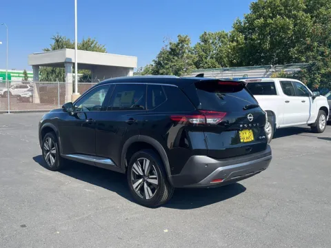 Another view of 2023 Nissan Rogue SL for sale in Moses Lake, WA at Honda of Moses Lake