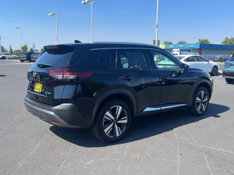 More photos of 2023 Nissan Rogue SL at Honda of Moses Lake, WA