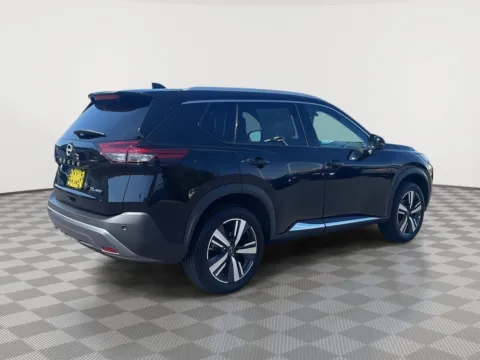 More photos of 2023 Nissan Rogue SL at Honda of Moses Lake, WA