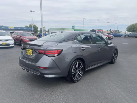 More photos of 2022 Nissan Sentra SR at Honda of Moses Lake, WA