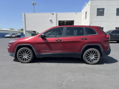 Photos of 2016 Jeep Cherokee Sport for sale in Moses Lake, WA at Honda of Moses Lake