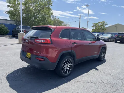 More photos of 2016 Jeep Cherokee Sport at Honda of Moses Lake, WA