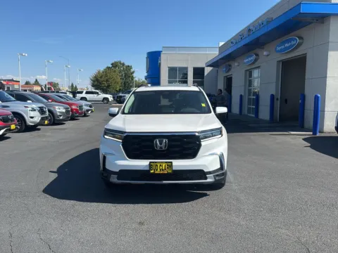 White 2025 Honda Pilot Touring for sale in Moses Lake, WA