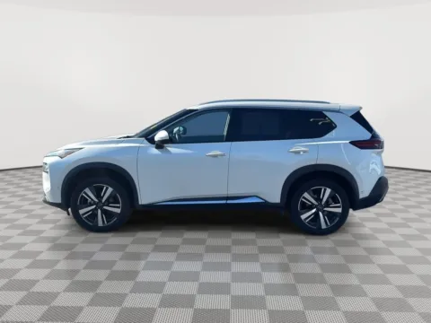 Another view of 2023 Nissan Rogue SL for sale in Moses Lake, WA at Honda of Moses Lake