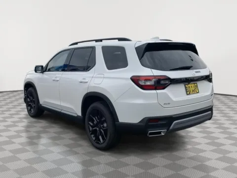Another view of 2025 Honda Pilot Touring for sale in Moses Lake, WA at Honda of Moses Lake