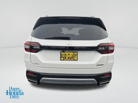 More photos of 2025 Honda Pilot Touring+ at Honda of Moses Lake, WA