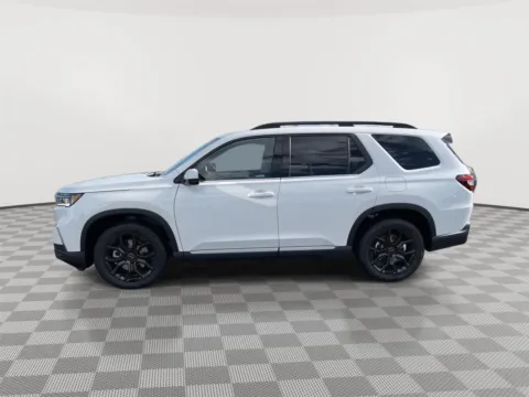 Photos of 2025 Honda Pilot Touring for sale in Moses Lake, WA at Honda of Moses Lake