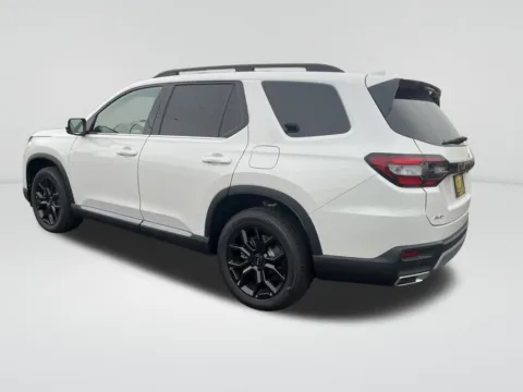 Another view of 2025 Honda Pilot Touring+ for sale in Moses Lake, WA at Honda of Moses Lake