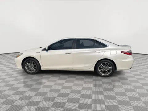 Photos of 2015 Toyota Camry Hybrid SE for sale in Moses Lake, WA at Honda of Moses Lake