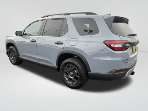 Another view of 2025 Honda Pilot TrailSport for sale in Moses Lake, WA at Honda of Moses Lake