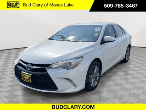 Beige 2015 Toyota Camry Hybrid SE for sale in Moses Lake, WA