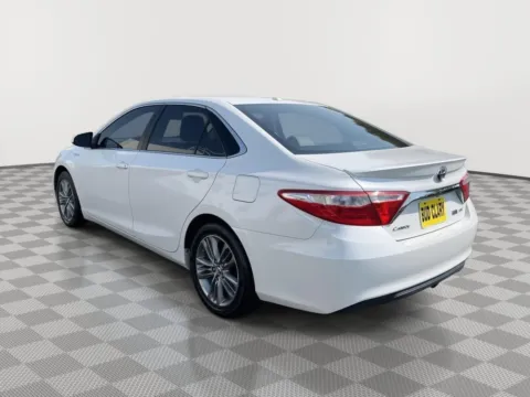 Another view of 2015 Toyota Camry Hybrid SE for sale in Moses Lake, WA at Honda of Moses Lake