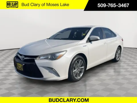 Beige 2015 Toyota Camry Hybrid SE for sale in Moses Lake, WA