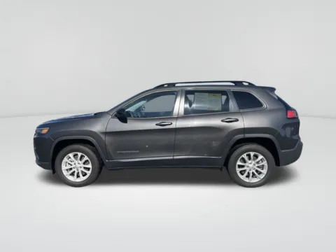 Photos of 2022 Jeep Cherokee Latitude Lux for sale in Moses Lake, WA at Honda of Moses Lake
