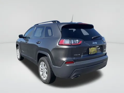 Another view of 2022 Jeep Cherokee Latitude Lux for sale in Moses Lake, WA at Honda of Moses Lake