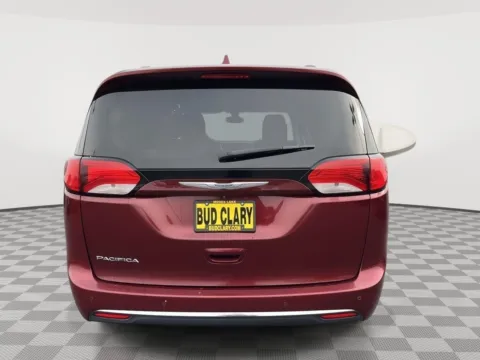 More photos of 2017 Chrysler Pacifica Touring-L Plus at Honda of Moses Lake, WA