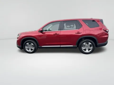 Photos of 2025 Honda Pilot EX-L for sale in Moses Lake, WA at Honda of Moses Lake